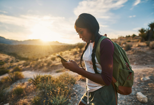 How Travel Companies Can Use eSIMs to Enhance Customer Experience & Boost Revenue